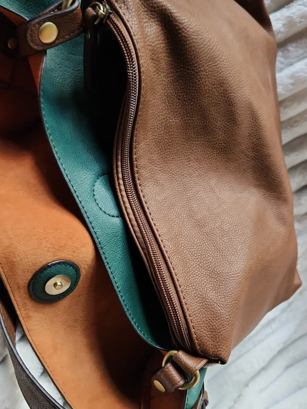 Joy Susan Hobo Bag - Green & Brown